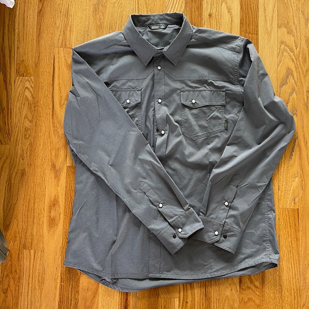 Like new Stio shirt